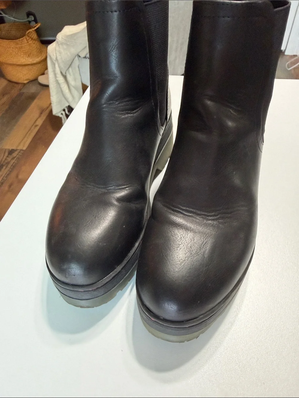 MIA Black CAYSON Chelsea Platform Ankle Boots with Red Pull Tabs